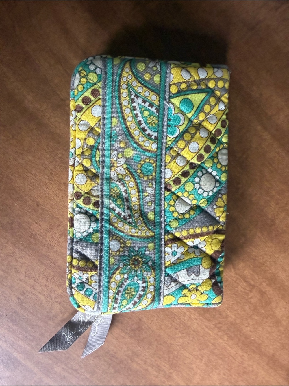 Vera Bradley Lemon Parfait Travel ID Wallet EUC